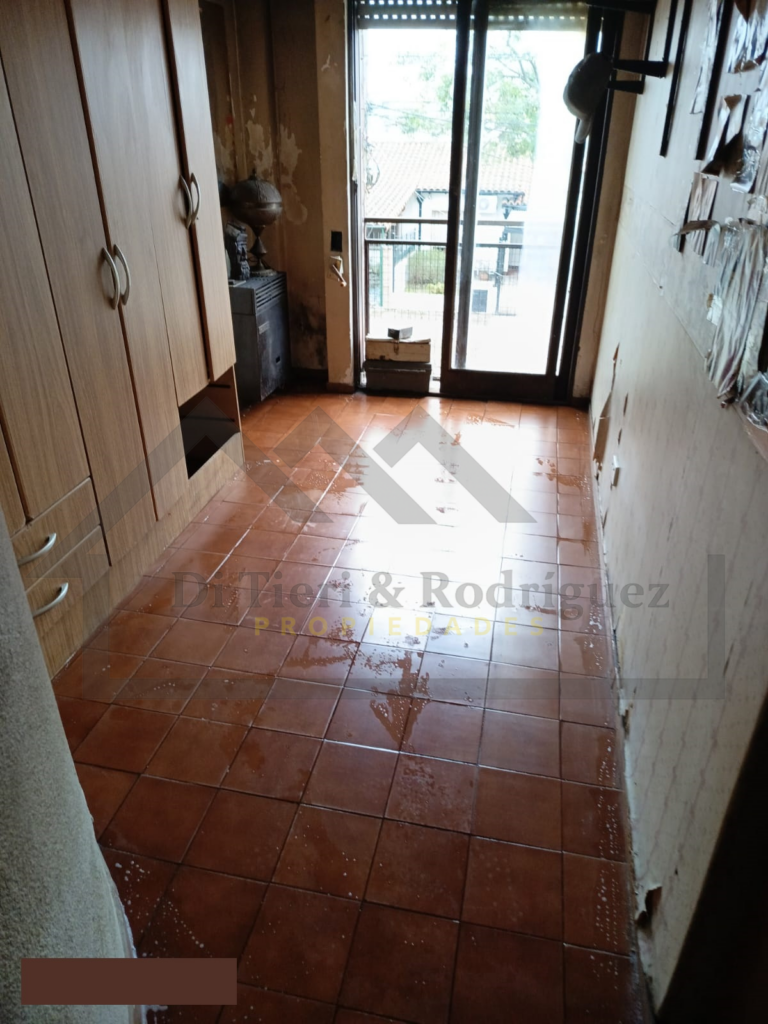 Departamento en Venta para Reciclar – 2 Ambientes Amplio con Patio – Excelente Ubicación en Ciudad Jardín