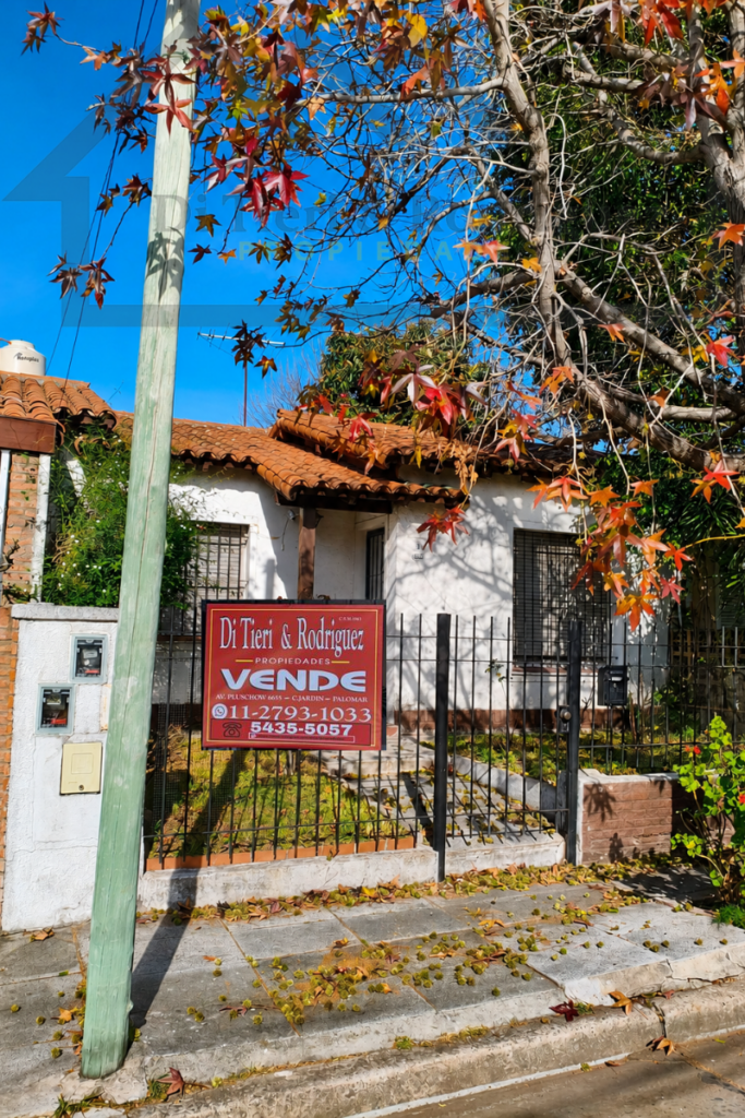 Chalet en Venta sobre la calle Franco en Ciudad Jardín – Excelente Ubicación y Gran Potencial